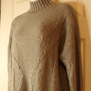 Light-weight L.A. Hearts Knit Sweater